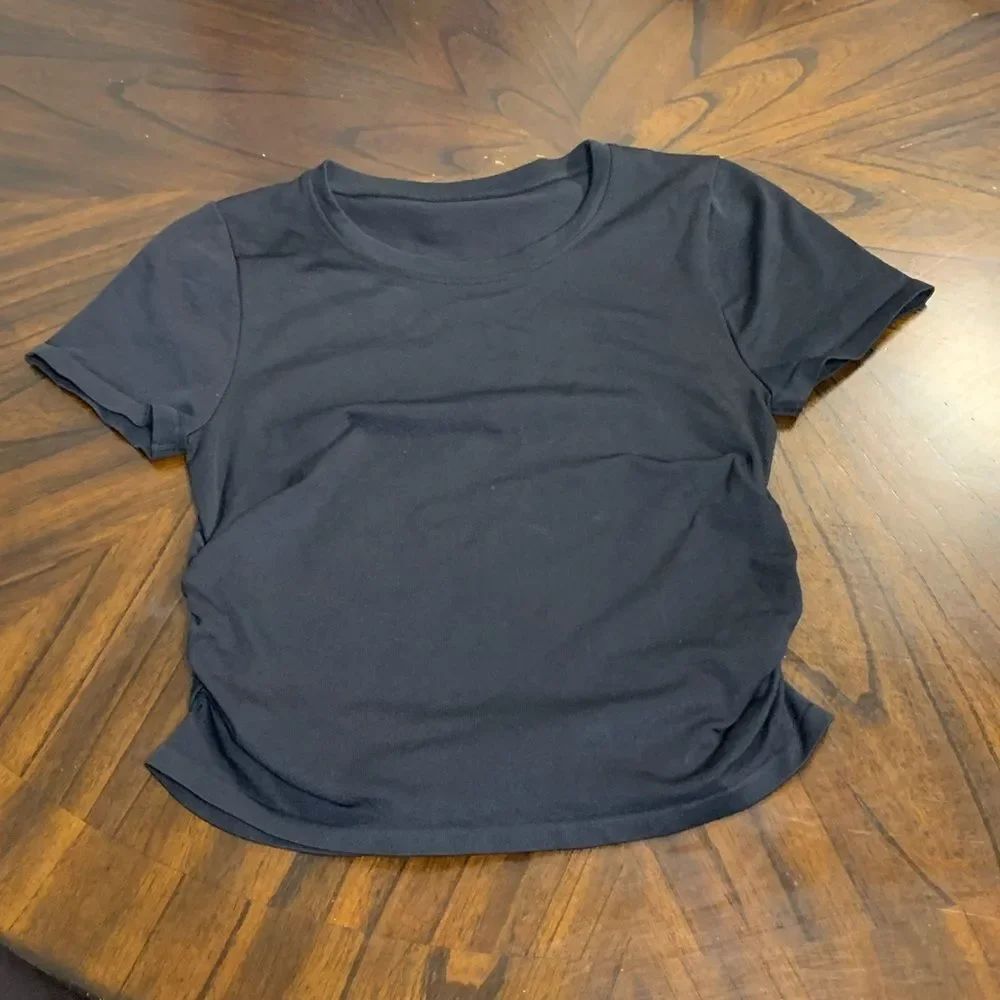 OQQ Black Ruched Side Stretch Tee – Women’s XL